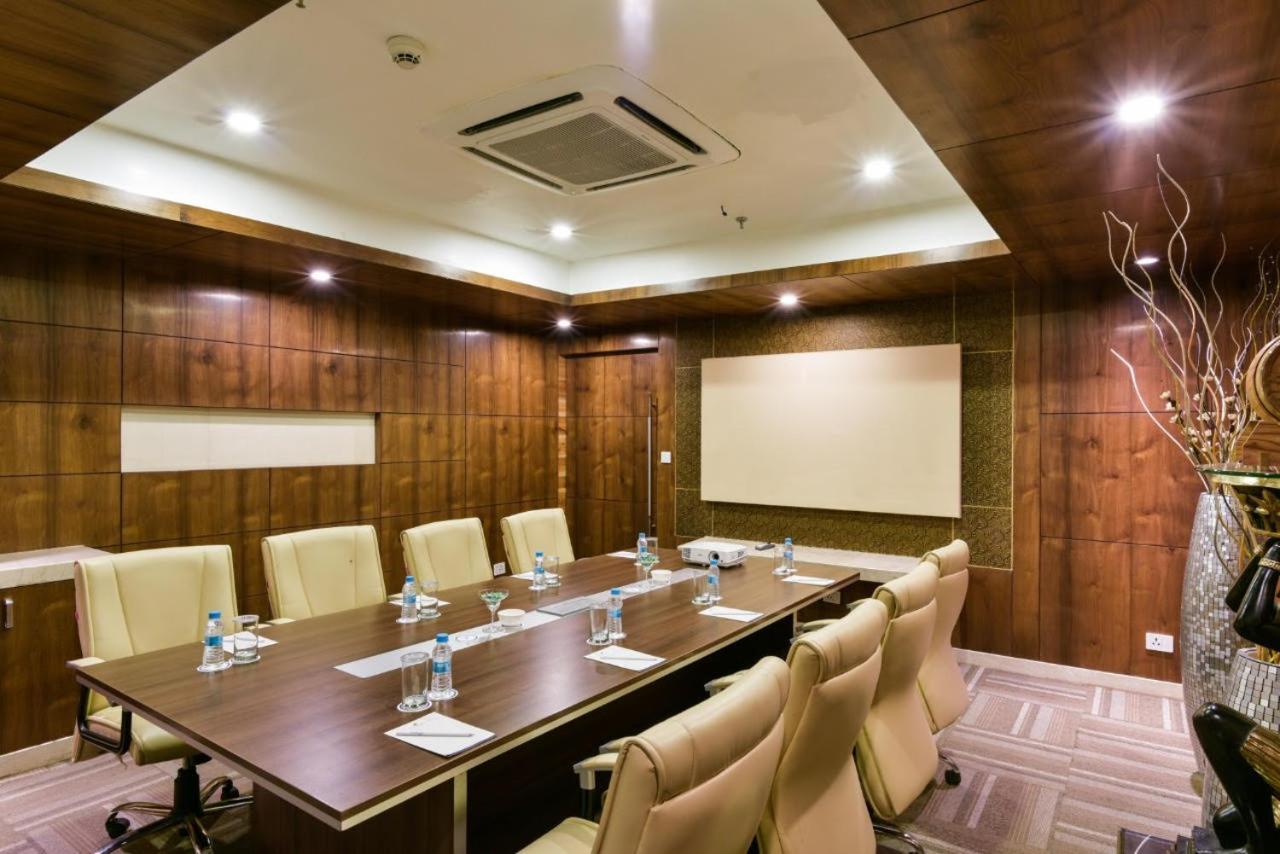 Renest Jaipur Hotel Exterior photo