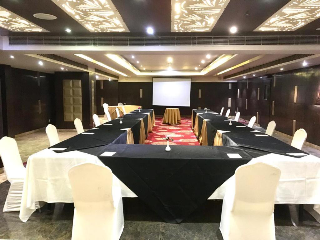 Renest Jaipur Hotel Exterior photo